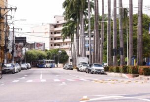 Praça Jerônimo Monteiro-Trânsito Cachoeiro