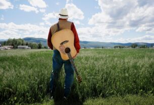 Música sertaneja se consolida como ritmo mais ouvido no Brasil