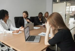 Mercado varejista sofre com baixa retenção de mão de obra