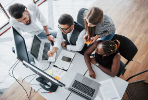 País tem quase 39 milhões de profissionais na informalidade