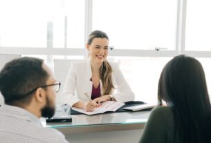 Médica de São Paulo orienta sobre planejamento familiar