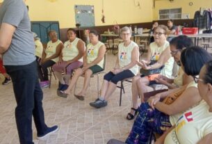 Saber Social e Descomplica oferecem faculdade de graça