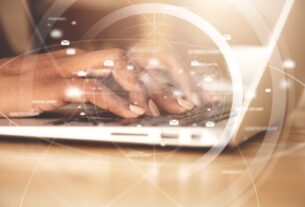 Inovações impactam a experiência digital, diz jornalista