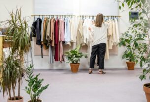 Varejo: retração do consumo restringe investimentos