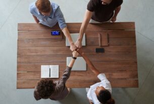 Projeto quer prevenir racismo e antissemitismo em empresas