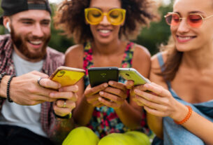 Carnaval demanda atenção redobrada ao furto de celulares