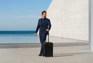 TUMI celebra 50 anos com campanha “Made For You Since 1975”