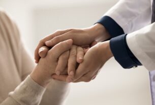 Startup cria software que fortalece relação médico paciente