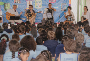 Tenor Chorão chega à população de Arniqueira no DF