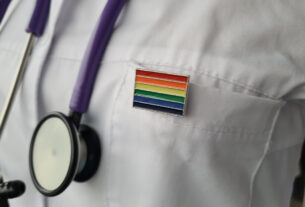 Atendimento urológico inclusivo é fundamental, diz médico