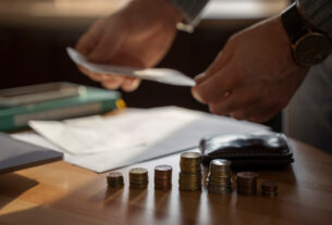 Falta de limite da ANS impacta famílias com planos coletivos