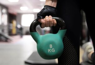 Kettlebell ganha espaço em treinos funcionais