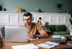 Focus realiza revisão para a PF ADM com 15h de aulas