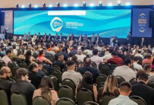 Gestores públicos se reúnem em seminário sobre eficiência e transparência