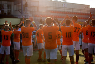 Linha têxtil: uniformes de futebol personalizados em alta