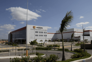 Construção de shopping marca desenvolvimento em Lagarto