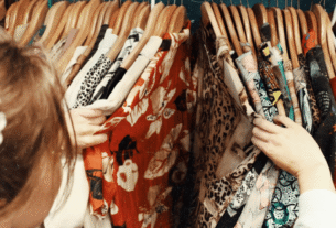 Consumo consciente impulsiona moda versátil no Brasil