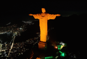 Fiserv ilumina Cristo e reforça compromisso na AL