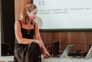 Estudos apontam impacto do atendimento publicitário na retenção de clientes