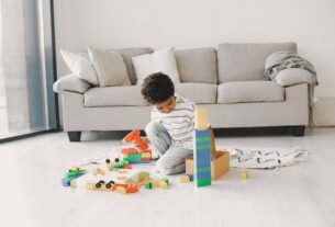 Recesso escolar desafia rotina de 2,4 milhões de brasileiros com autismo