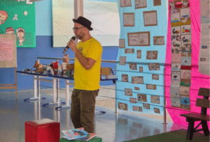 Autor leva o Projeto Douradinho a mil estudantes de Imbituba (SC)