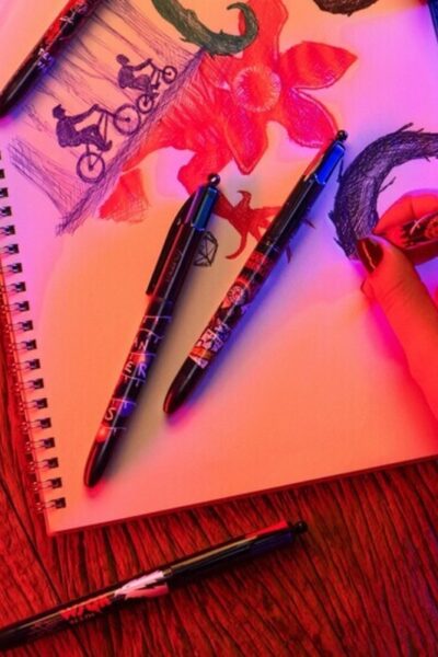 BIC lança linha da caneta 4 Cores da série Stranger Things