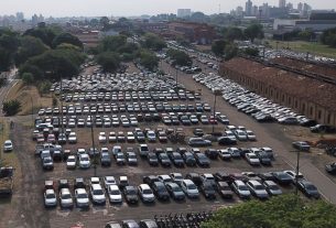 Leilão reúne 259 veículos apreendidos na Emdec Campinas (SP)