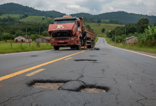 Inflação e estradas ruins impulsionam IA no frete em 2026