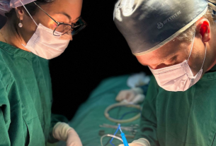 Cirurgia explora lifting facial com cicatriz reduzida