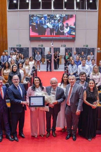 Assembleia Legislativa de MG homenageia Cartão de TODOS