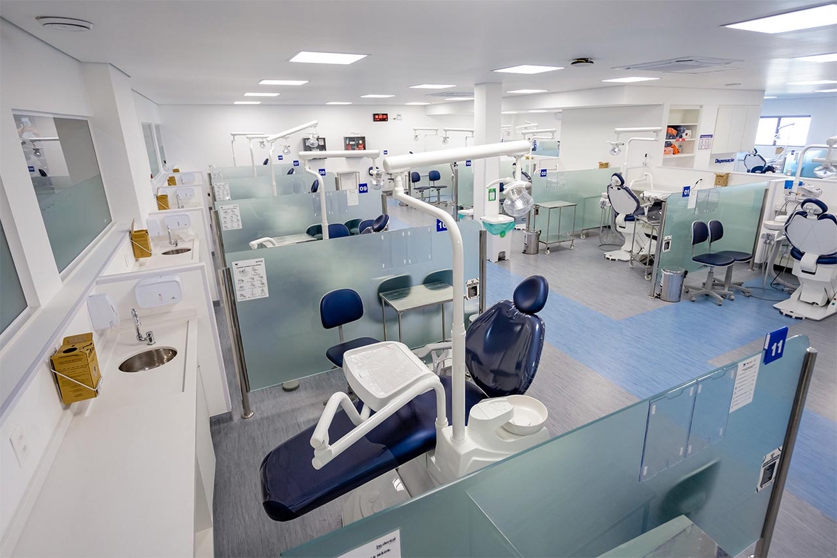 Pós em Odontologia avança com foco em prática e inovação