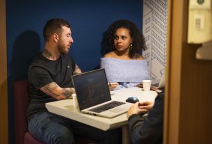 Custos de equipe de marketing interna aceleram terceirização