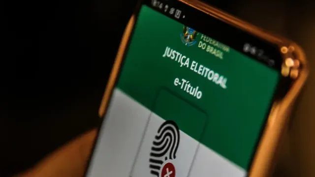 Eleitor que pediu voto em trânsito pode consultar local no e-Título